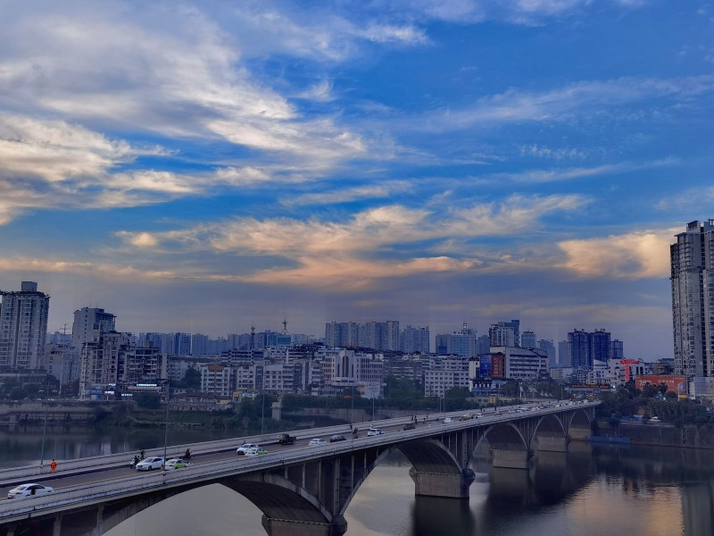 西林大全全景——四川成渝高速公路股份有限公司成渝分公司 鄭雯娟