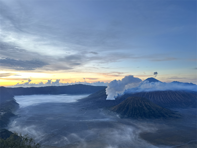 火山+方媛+成都管理處