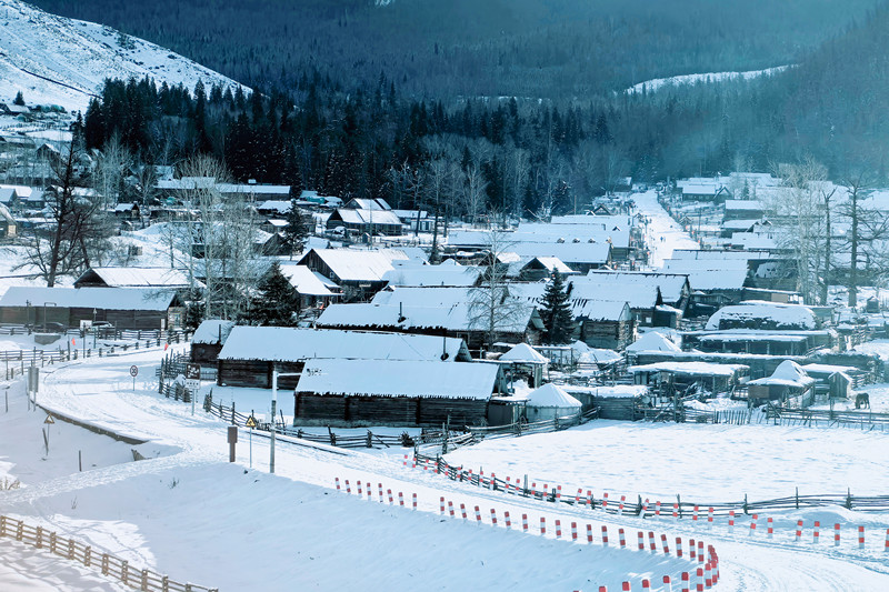 靜謐的山村+四川成渝高速公路股份有限公司成渝分公司資陽管理處+賀曉_副本
